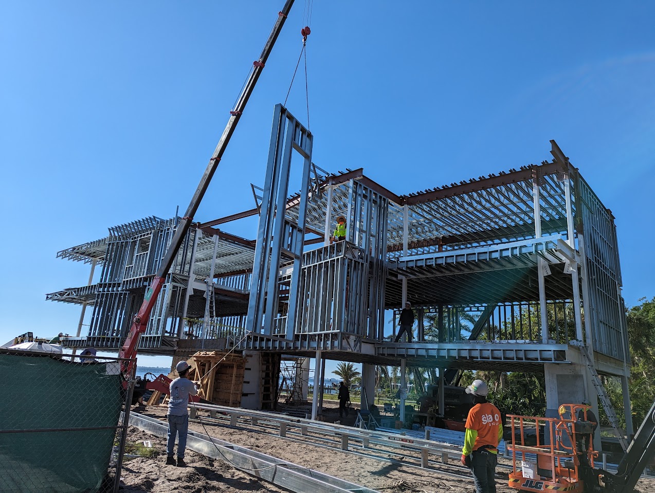 Design-Build of sea front luxury panelized house